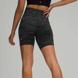 Lululemon Fast and Free Short 8" Size 4